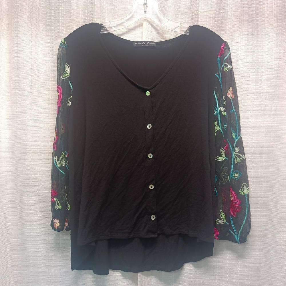 Kim & Cami Black Floral Embroidered Mesh Sleeve Button Front Blouse Medium Boho
